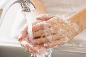 Правильная гигиена рук. Каким образом, с чем и как долго мыть руки?